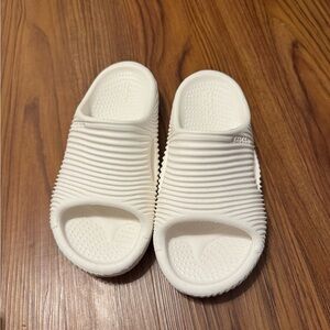 CROCS White Women's Slippers